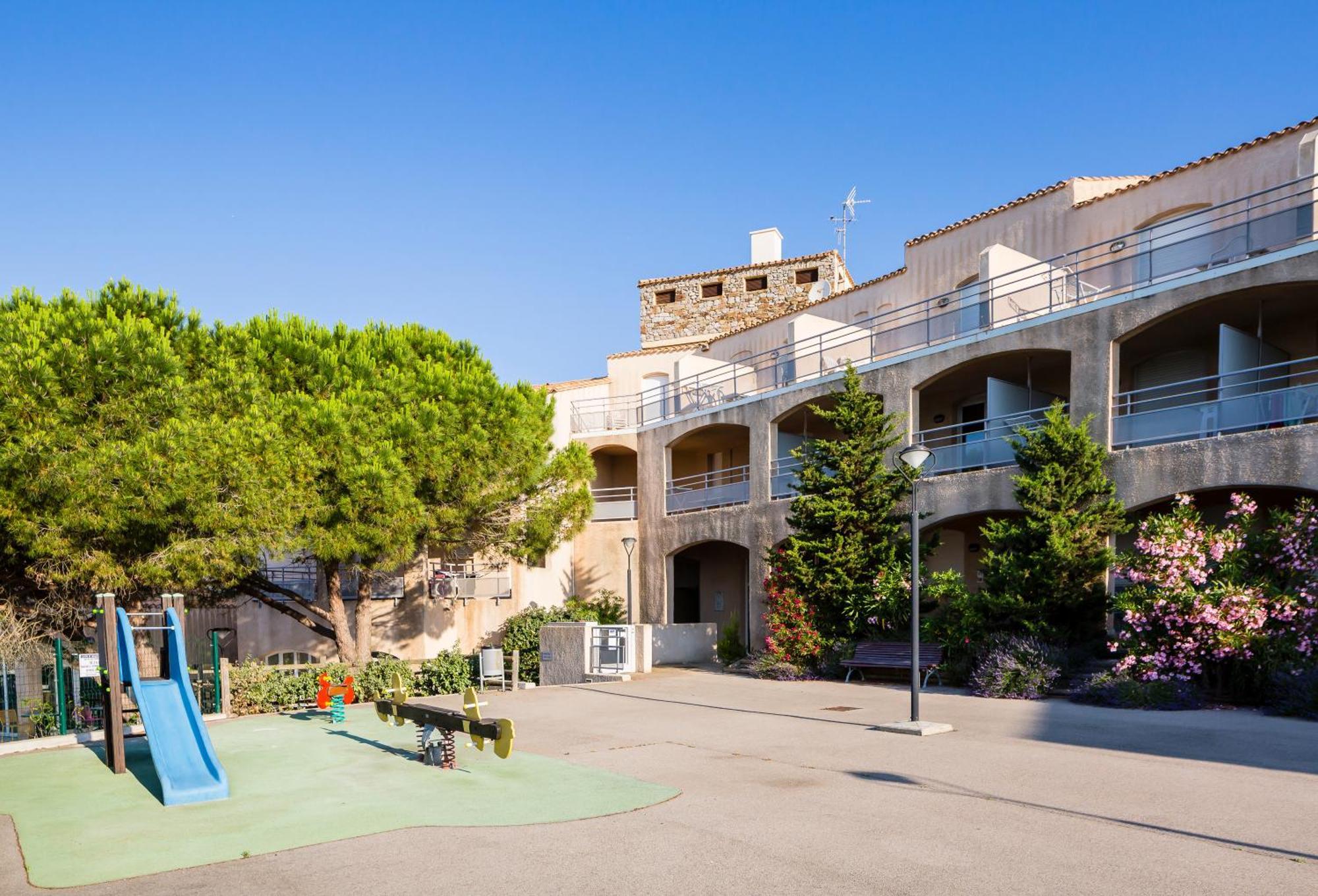 Ulvf Les Romarins Fleury (Aude) Exterior foto